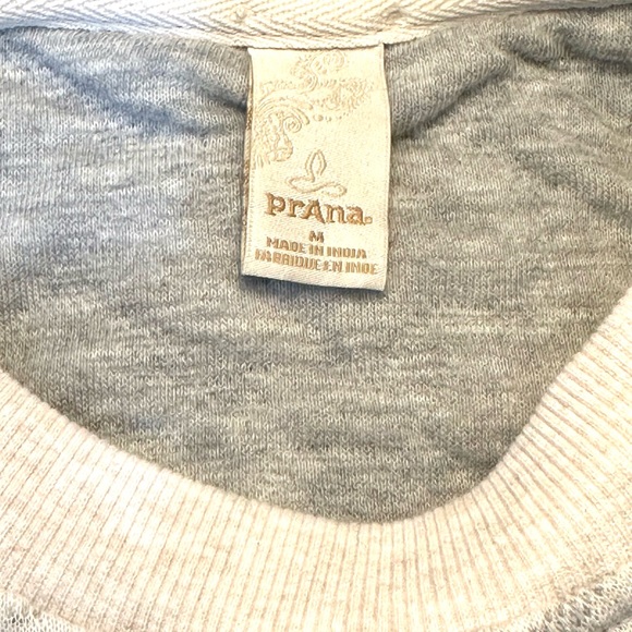 Prana Carin Cream Color Abstract Floral Quilted Pullover Crewneck Sweatshirt - Picture 4 of 4